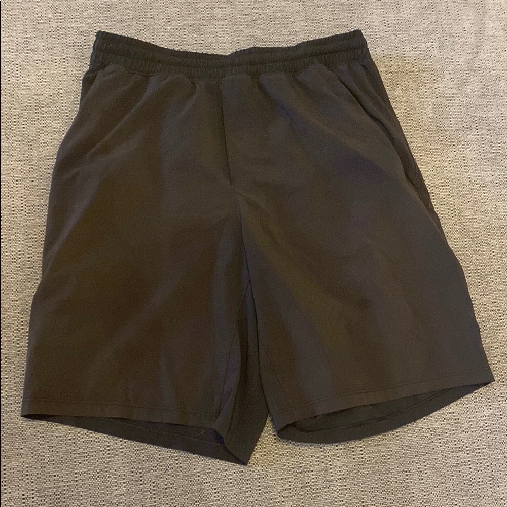 Men's medium lululemon Black Shorts